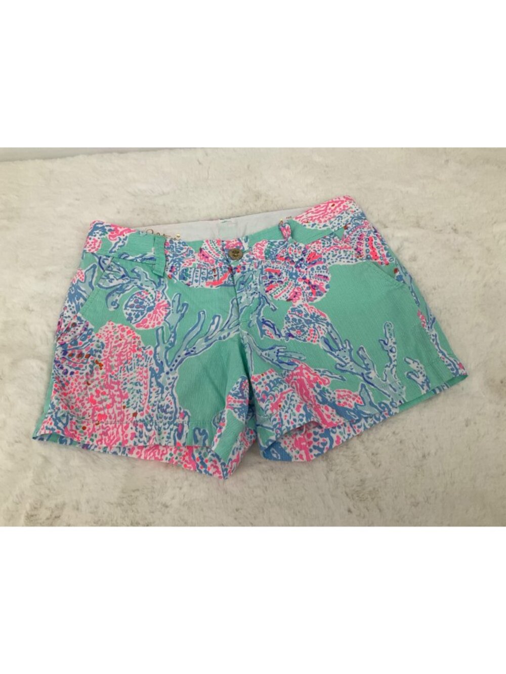 Lilly Pulitzer Callahan Shorts, size 4, Minty Fresh Fansea, 5" inseam - Picture 3 of 7